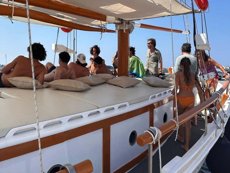 Pounta: Paros & Antiparos Cruise, Swimming & Seafood Lunch - Panagia Faneromeni Bay: a calmer hour to reset