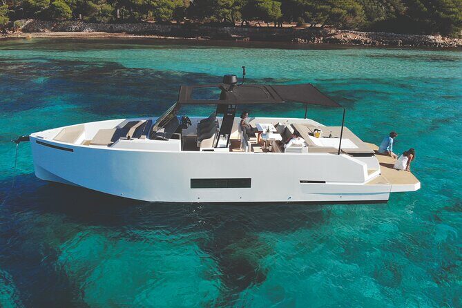 Private 5-Hour Cruise on Brand-New Luxury Yacht in Mykonos (Para Voce) - Crew Service: The Personal Touch Without Losing Your Privacy