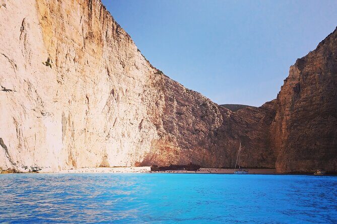 Private 7m 250hp speed boat tour Shipwreck Blue caves up to 8pax - Practical tips for a smooth shipwreck-and-caves day