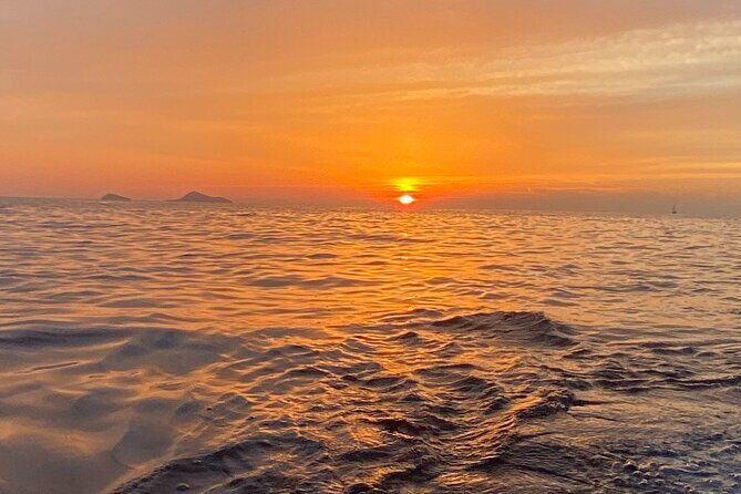 Private all included yacht Tour in Santorini - Thirasia Greek Lunch: The Taste of a More Local Island