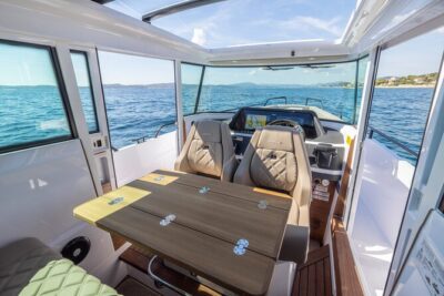 Private Axopar 37 MotorYacht Cruise in Santorini w/ Snack & Drink - A private Axopar 37 instead of a fixed group cruise