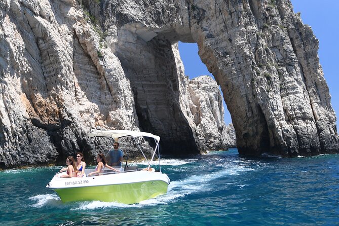 Private Boat Rentals in Laganas - Understanding the price and extra charges