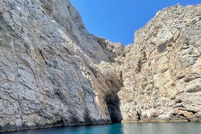 Private Caldera Cruise with Motor Yacht in Santorini - Why seeing Santorini from the sea changes the day