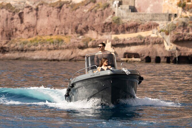 Private Cruise Luxury Self Drive Boat - Explore the best spots - Elianna’s communication and the briefing that sets the tone