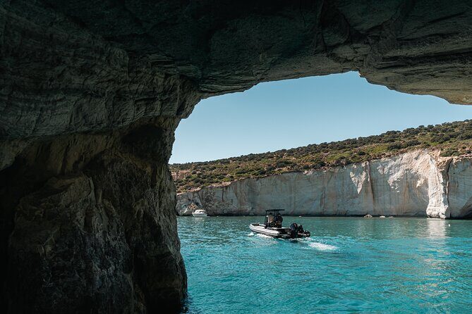 Private Cruise with Speedboat: Kleftiko- Sarakiniko- Sykia cave - Key things to know before you pick this Milos cruise