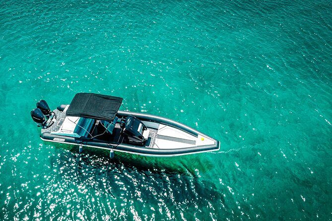 Private Cruise with Speedboat: Kleftiko- Sarakiniko- Sykia cave - Gerakas: a narrow ribbon of sand under a tall backdrop