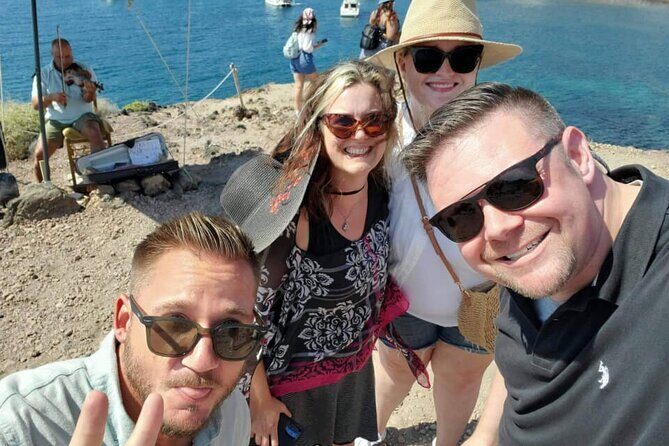 Private Day Trip to Santorini from Athens: Sightseeing Highlights - Wine, lunch, and entrance fees: plan your budget like a local