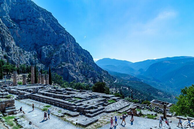 Private Delphi and Hosios Loukas Monastery - Great Lunch and Drinks Included - Private Delphi and Hosios Loukas: the “no-bus” advantage