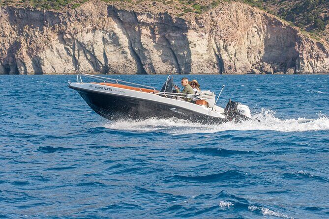 Private ELDORIS Boat Rental in Milos Agia Kiriaki GREECE - Driving your own Milos day trip (with no captain steering)