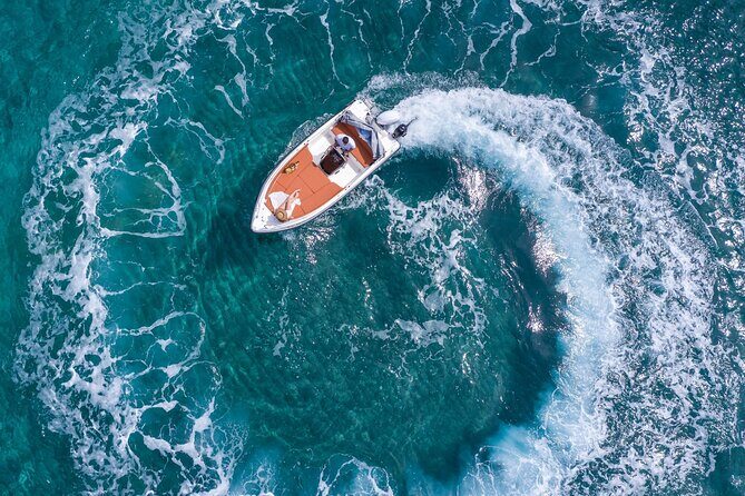 Private ELDORIS Boat Rental in Milos Agia Kiriaki GREECE - Arrive smart: paperwork, the walkthrough, and first-time confidence