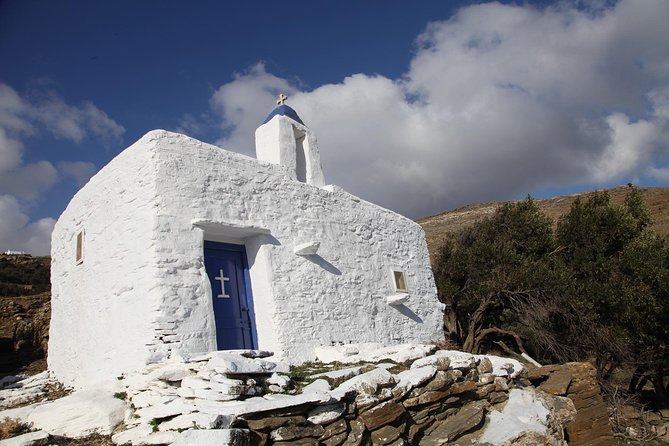Private Food Tour & Wine Tasting In Tinos Island with a Local - What the guide adds to the day