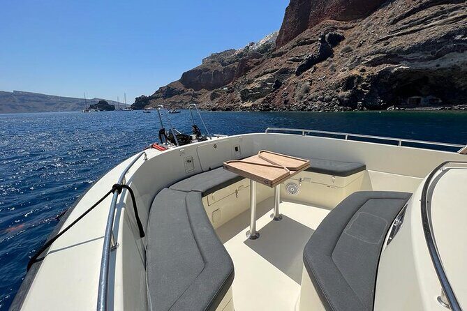 Private Full-Day Motor Yacht Cruise with Meal, Open Bar+Transfers - Red Beach, White Beach, and the caldera route in between