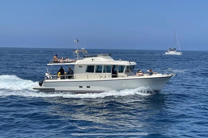 Private Full-Day Motor Yacht Cruise with Meal, Open Bar+Transfers - Price and value: what $2,232.62 per person really buys