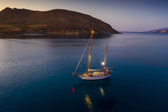 Private Full One-Day Tour Naxos & Heraklia - Sailing from Piso Livadi at 9:30 a.m.