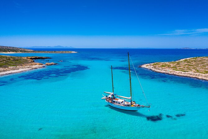 Private Full One-Day Tour Naxos & Heraklia - Lunch on deck, with Greek flavors