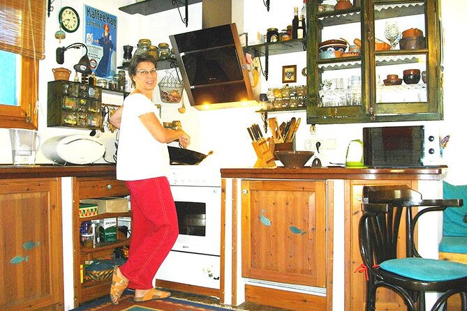 Private Greek Home Cooking Class in Epanomi with Erna - Should you book Erna’s Epanomi cooking class?