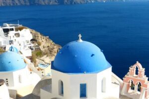 Private Half Day Guided Tour Visit to Santorini - Oia: Venetian Castle, blue domes, and that cliff-path feeling