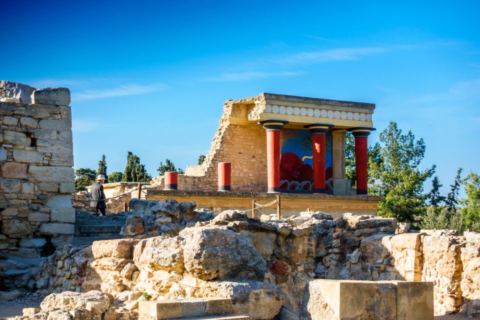 Private Knossos Skip The Line Tour inc. lunch & wine tasting - Why this Knossos tour works as a half-day