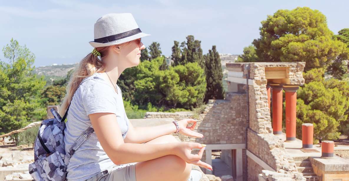 Private Knossos Skip The Line Tour inc. lunch & wine tasting - Entering the Palace of Knossos with two hours to explore