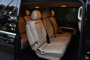 Private Limo Transfer From ATH Airport To Athens/Pireaus/Suburbs - Flight-Tracking That Helps With Early or Late Planes