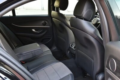 Private Limo Transfer From Pireaus Port to Athens/Suburbs - The 25-Minute Ride Into Athens