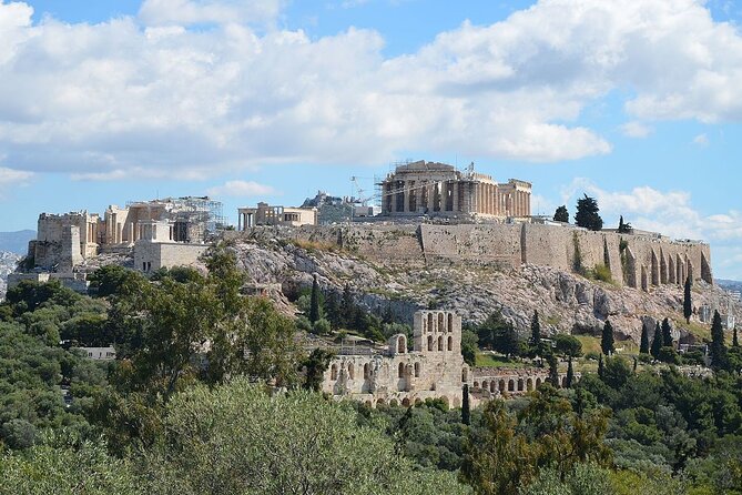 Private local tour of the Acropolis Hill and the New Acropolis Museum - The Parthenon and Erechtheion at the top