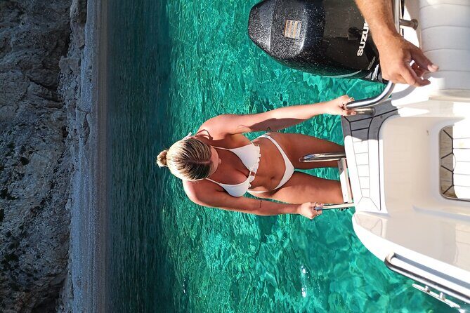 Private Luxury 6.5m 140hp Speedboat cruise Shipwreck & Blue Caves - Meeting point and how to plan your arrival (Psarou Harbor start)