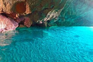 Private Luxury Boat Tour to Kimolos & Poliegos - Stop 1: Goupa Kara and the Kimolos fishing villages vibe