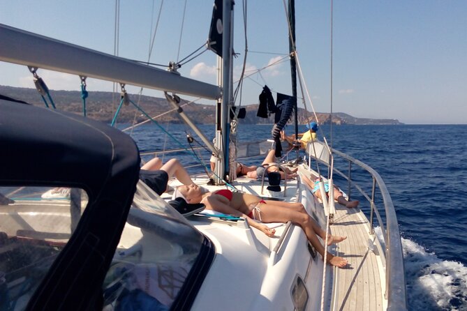 Private Luxury Sailing Cruise in Athens Riviera With Lunch - A private start from Kallithea at 9:00 am