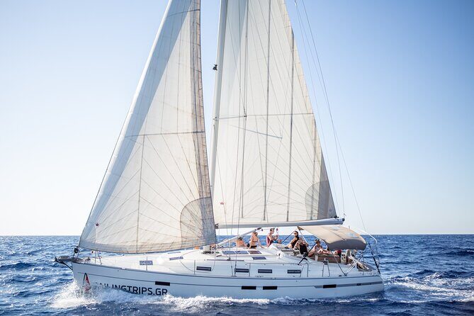 Private Luxury Sailing Trips to Dia Island - Food and drinks on board: fruit platter now, full lunch if you want it