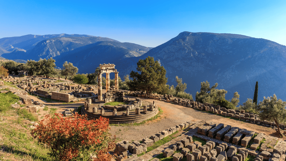 Private Luxury Tour: Delphi, Itea & the Charm of Galaxidi - Galaxidi and its old seafaring character