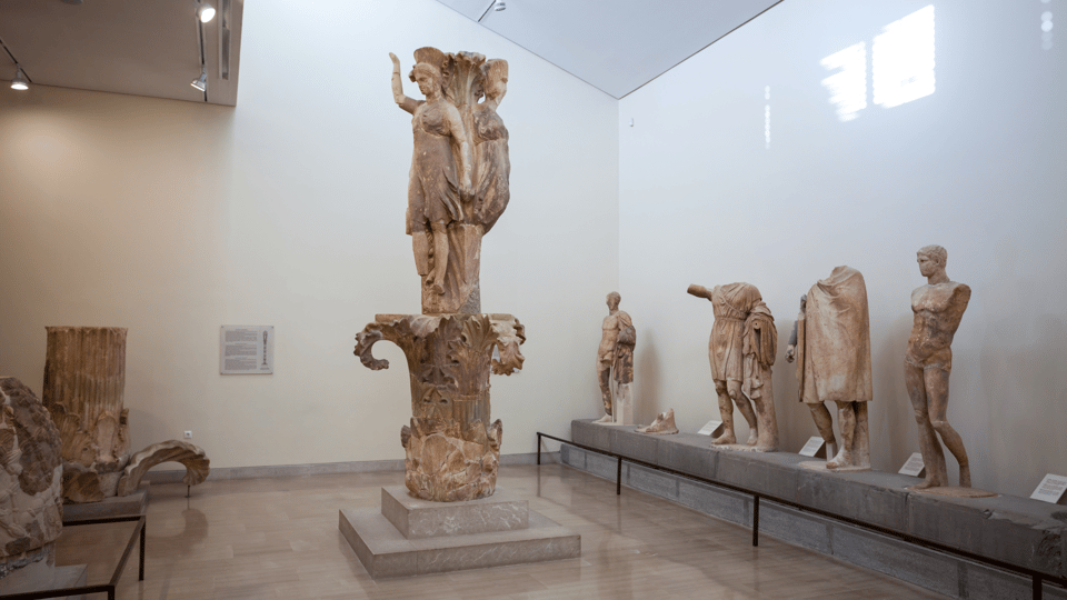 Private Luxury Tour: Delphi, Itea & the Charm of Galaxidi - What private luxury transport changes