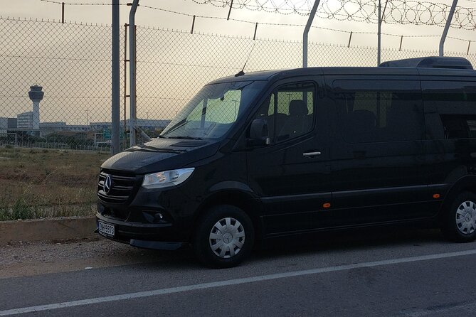 Private Luxury Transfer From/To Athens International Airport - Arriving at an Athens hotel