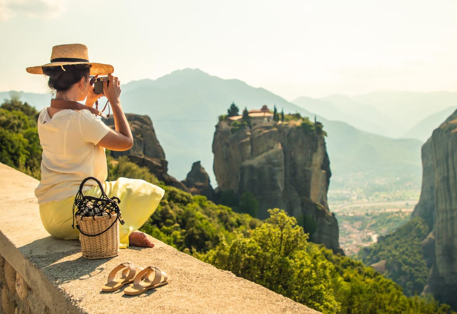 Private Meteora Monasteries Tour from Thessaloniki! - Why Meteora makes a strong day trip