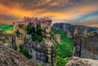 Private Meteora Monasteries Tour from Thessaloniki! - The private Mercedes ride from Thessaloniki or Halkidiki