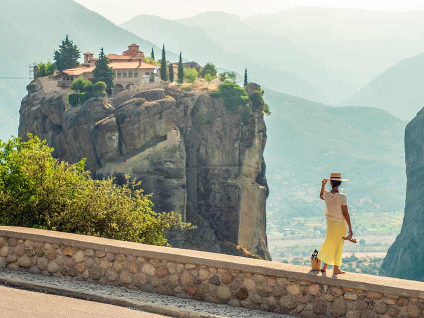Private Meteora Monasteries Tour from Thessaloniki! - Varlaam Monastery and the cliff-top views