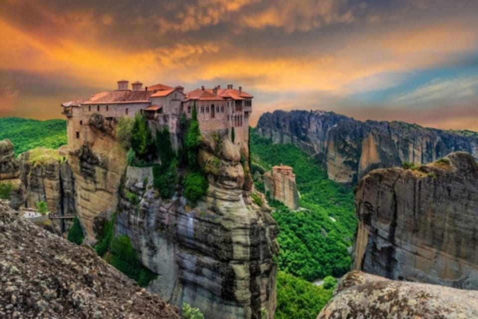 Private Meteora Monasteries Tour from Thessaloniki! - The private Mercedes ride from Thessaloniki or Halkidiki