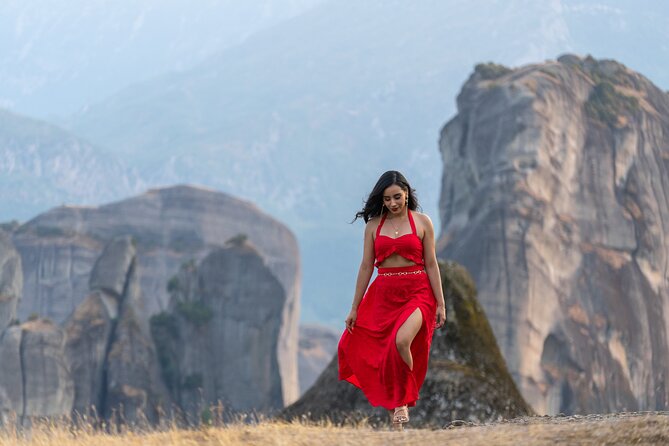 Private Meteora Photo Shoot with a Professional Photographer - Pickup from Kalampaka, Kastraki, and the stations
