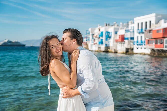 Private Photoshoot in Mykonos with a Professional Photographer - The digital gallery: why the delivery matters