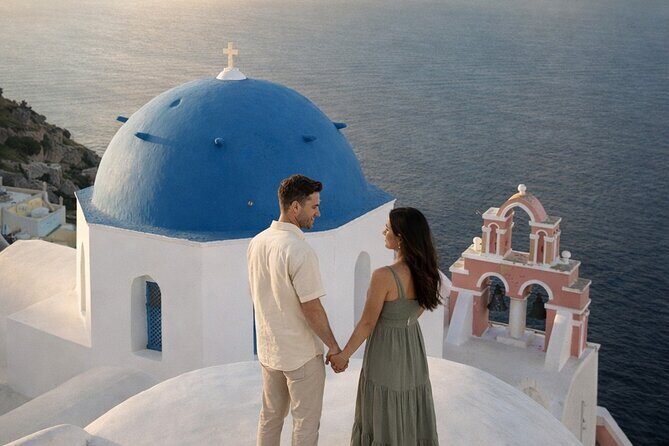 Private Photoshooting in Santorini with a local Photographer - Who this Santorini photoshoot suits best