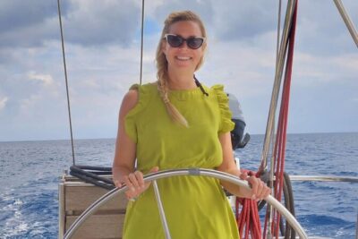 Private sailing cruise-Mykonos Southern Beach Hopping withLunch - Platys Gialos: shallow water and water sports