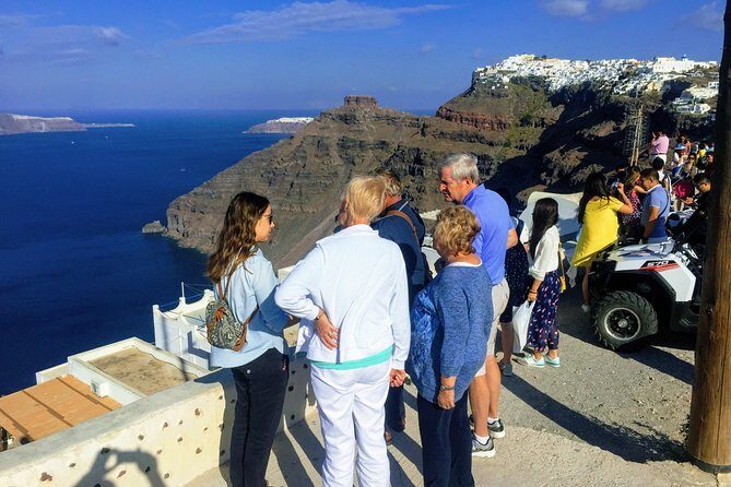 Private Santorini Day Tour & Native Driver - Private Comfort: hotel pickup and native-driver ease in Santorini