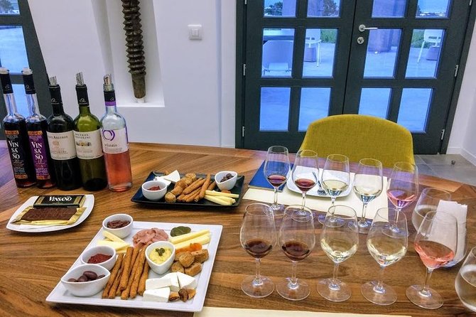 Private Santorini History and Wine Tasting 5-Hour Tour - Why Akrotiri makes the perfect first stop