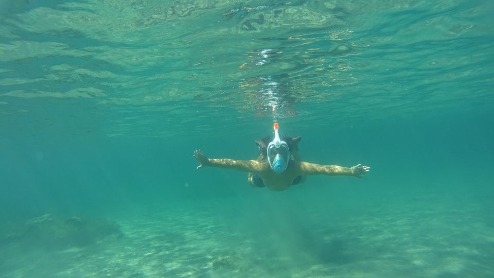 Private Sea Kayak over sunk city of ancient Feia - How the private format affects the experience