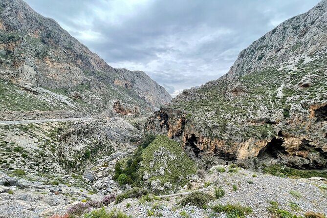 Private South Crete Full-Day Tour-Spili, Kourtaliotiko & Preveli - To Sideradiko lunch stop: when you should plan your food