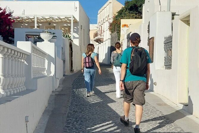 Private Tailor-Made Santorini Tour with Local Driver - Akrotiri Lighthouse and Red Beach: two southern stops for panoramic drama