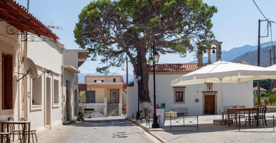 Private tasting of 6 cretan wines in Fres village - Key things you’ll notice in this tasting