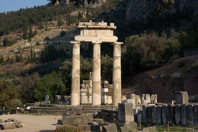 Private Tour: Delphi Day Trip from Athens Including wonderful local Lunch - The Athens-to-Delphi drive, and why Arachova matters