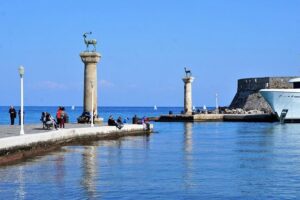 PRIVATE TOUR FOR SENIORS IN RHODES - NO EXTENSIVE WALKING - Up to 4 People - Door-to-Door Pickup: Cruise Port or Hotel, No Bus Shuffle