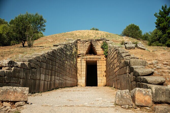 Private Tour of Ancient Corinth, Mycenae and Nafplio - The Corinth Archaeological Museum: how artifacts make ruins click